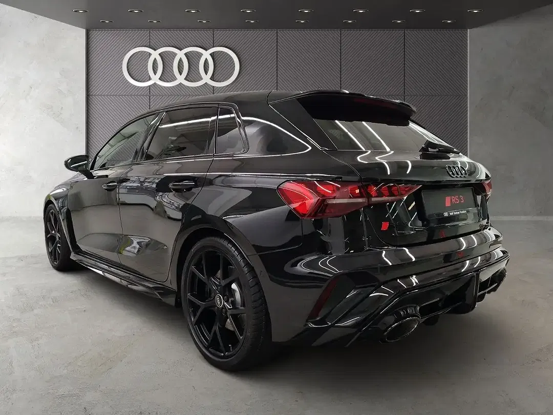 Audi RS3 S tronic - Thumbnail 4