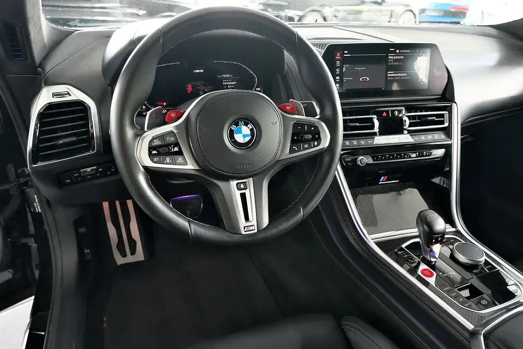 BMW M8 Competition - Thumbnail 5