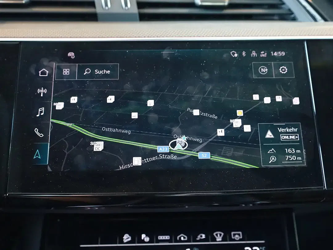 Audi SQ8 e-tron quattro - foto 15