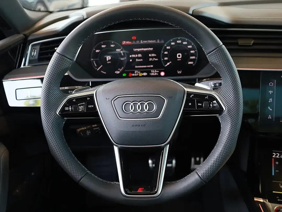 Audi SQ8 e-tron quattro - Thumbnail 8