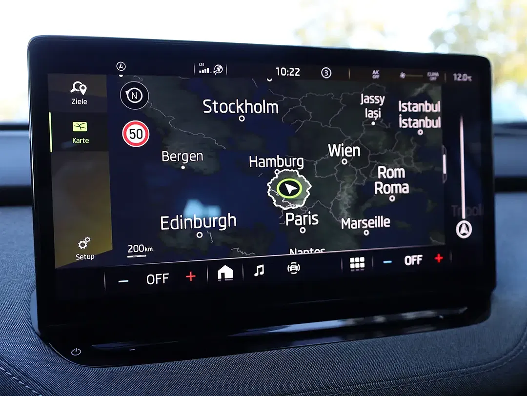 Skoda Enyaq 50 Loft - Thumbnail 17