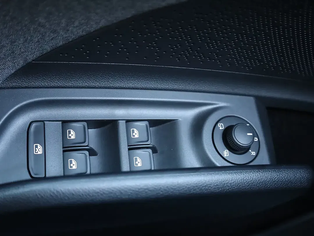Skoda Enyaq 50 Loft - Thumbnail 20