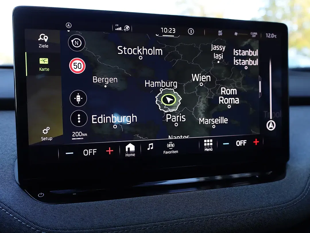 Skoda Enyaq 50 Loft - Thumbnail 24