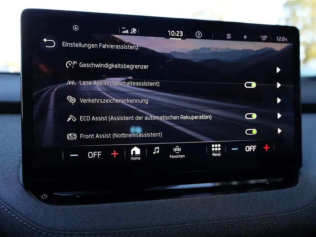 Skoda Enyaq 50 Loft - Thumbnail 26