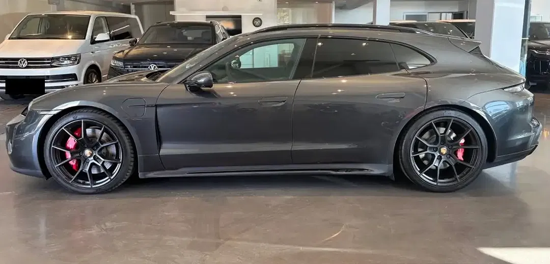 Porsche Taycan Sport Turismo GTS - foto 2
