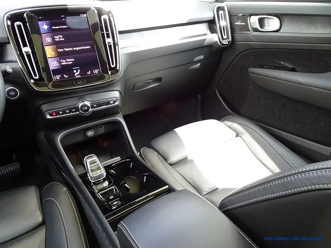 Volvo XC40 T5 Geartronic Recharge Ultimate Dark - Thumbnail 14
