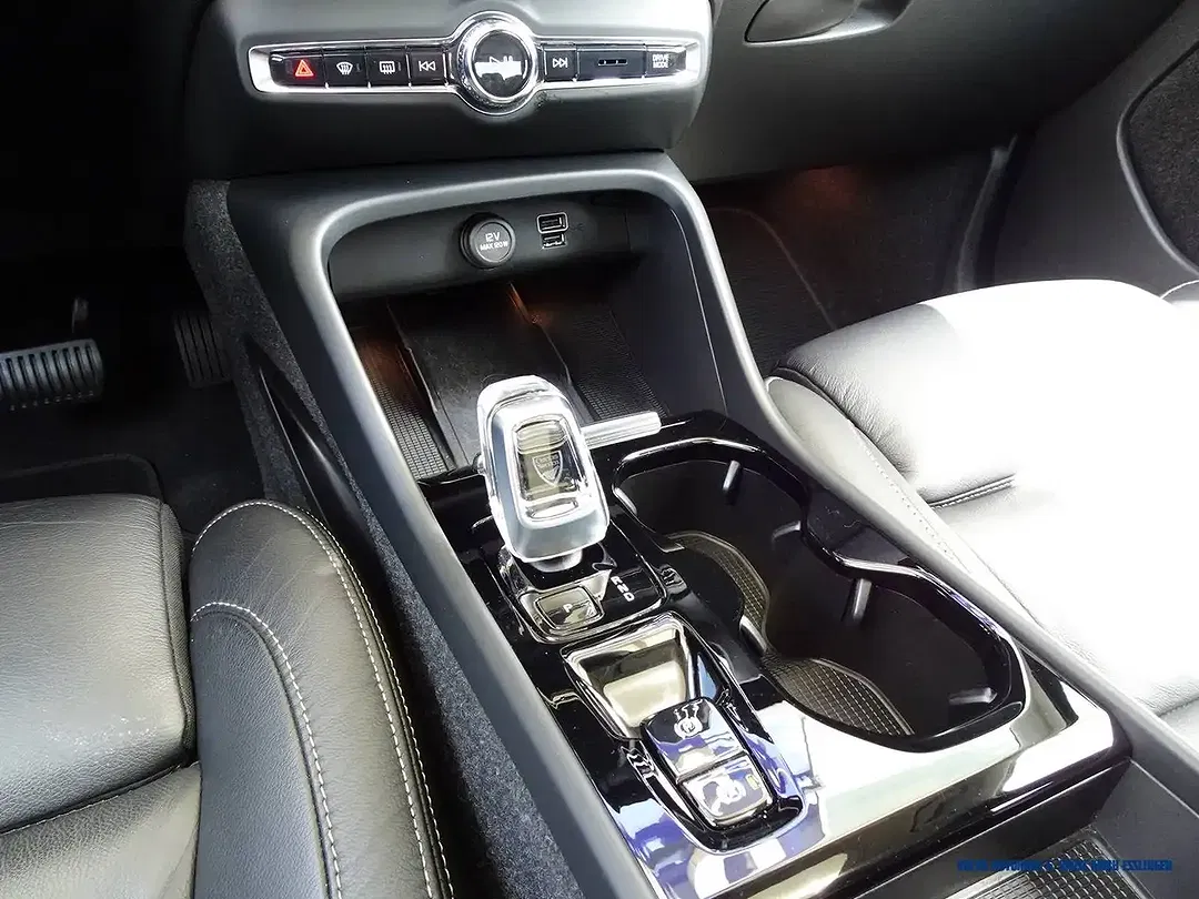 Volvo XC40 T5 Geartronic Recharge Ultimate Dark - Thumbnail 15