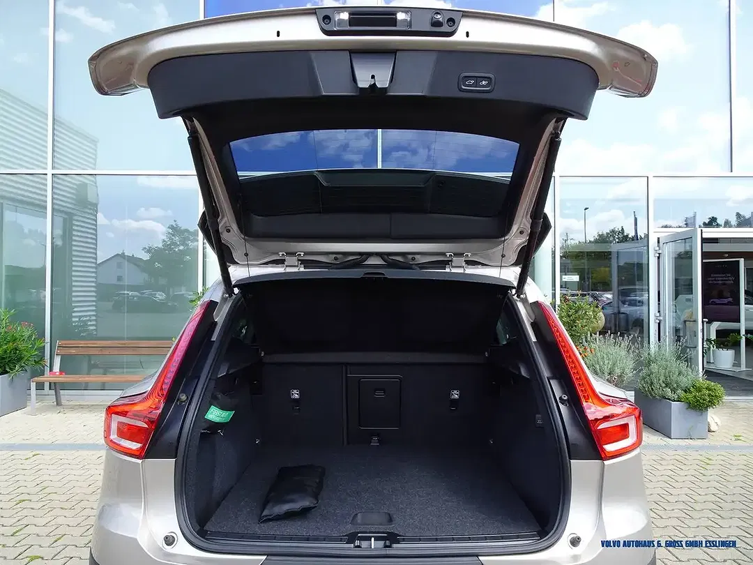 Volvo XC40 T5 Geartronic Recharge Ultimate Dark - Thumbnail 6
