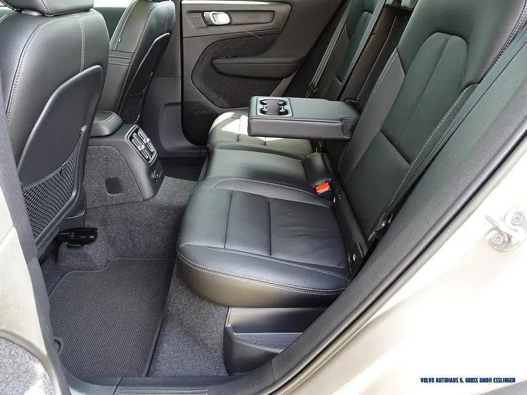 Volvo XC40 T5 Geartronic Recharge Ultimate Dark - Thumbnail 9
