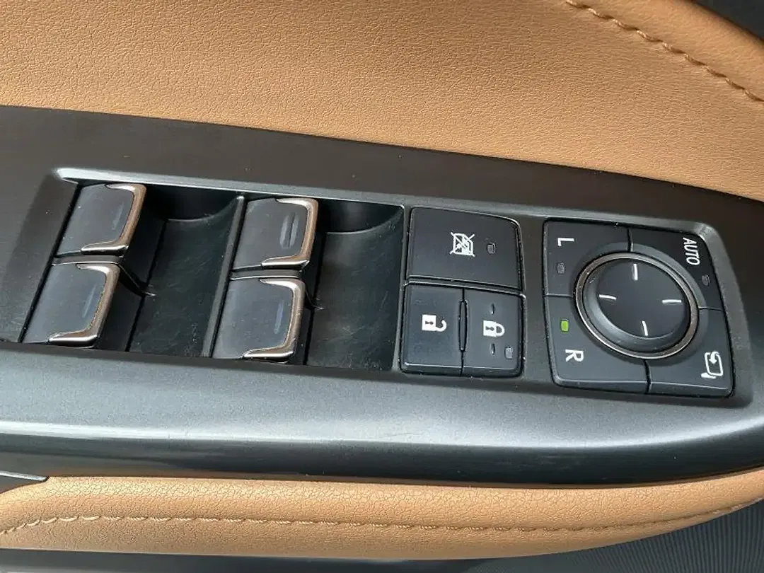 Lexus NX 350h Executive Line - Thumbnail 17