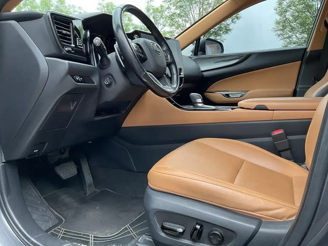 Lexus NX 350h Executive Line - Thumbnail 18
