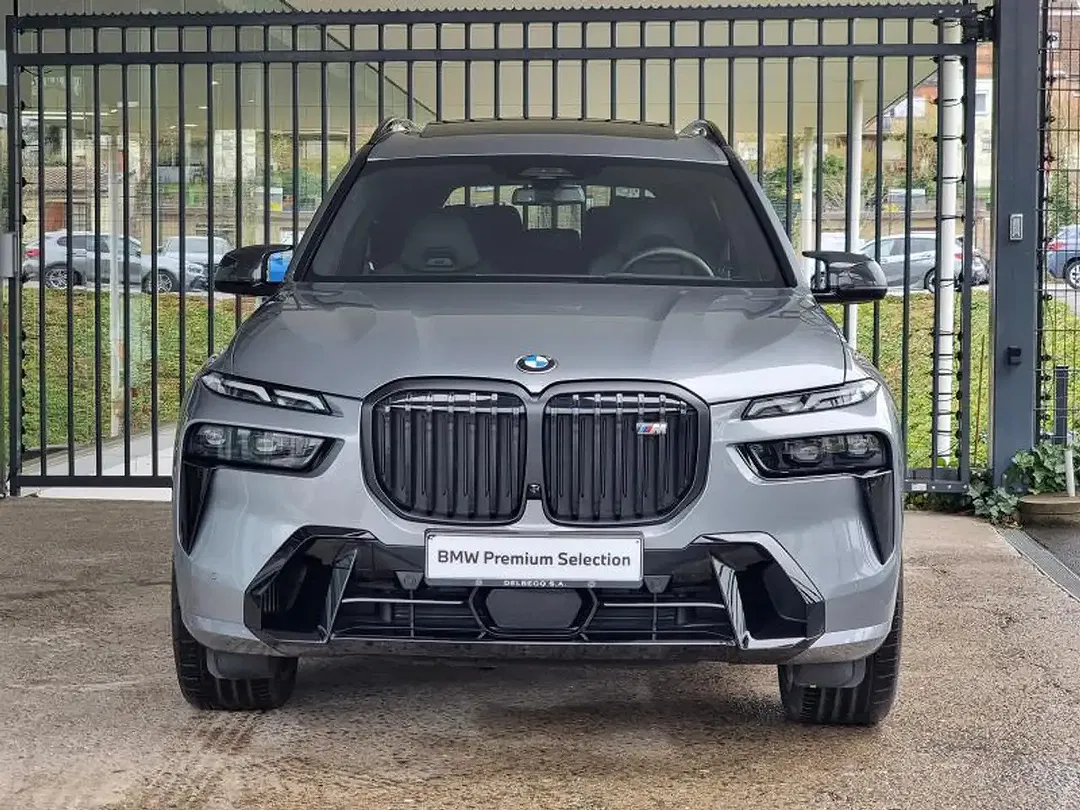 BMW X7 M xDrive - Thumbnail 7