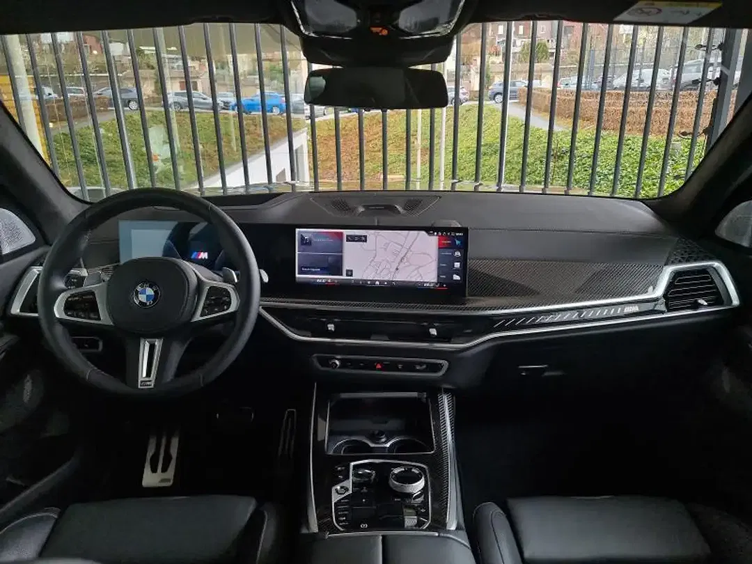 BMW X7 M xDrive - Thumbnail 3
