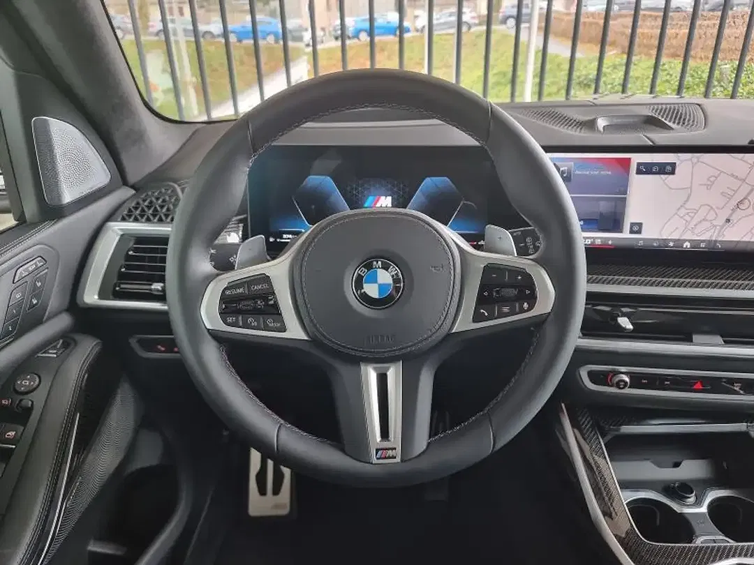 BMW X7 M xDrive - Thumbnail 5