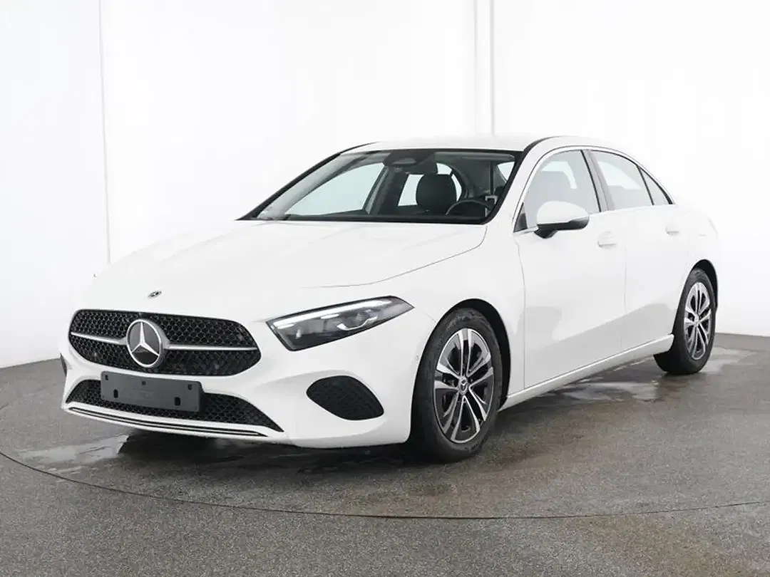 Mercedes-Benz A 180 Progressive - Thumbnail 1