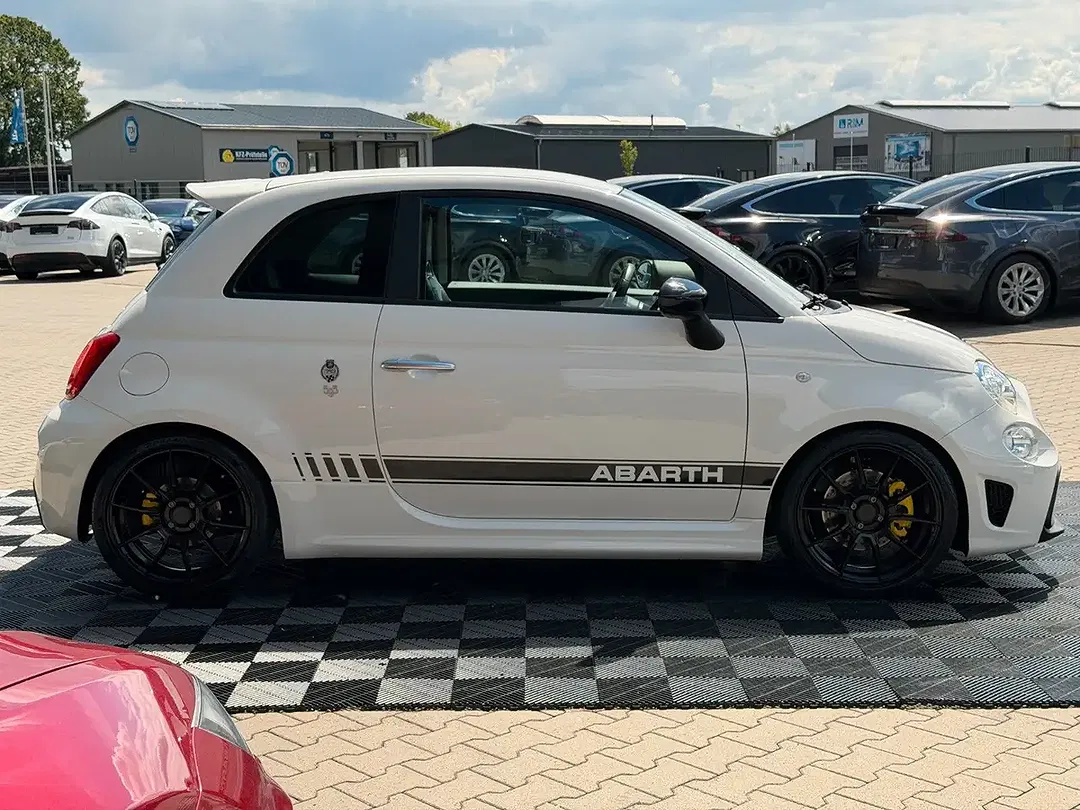 Abarth 595 Turismo Edition - Thumbnail 3