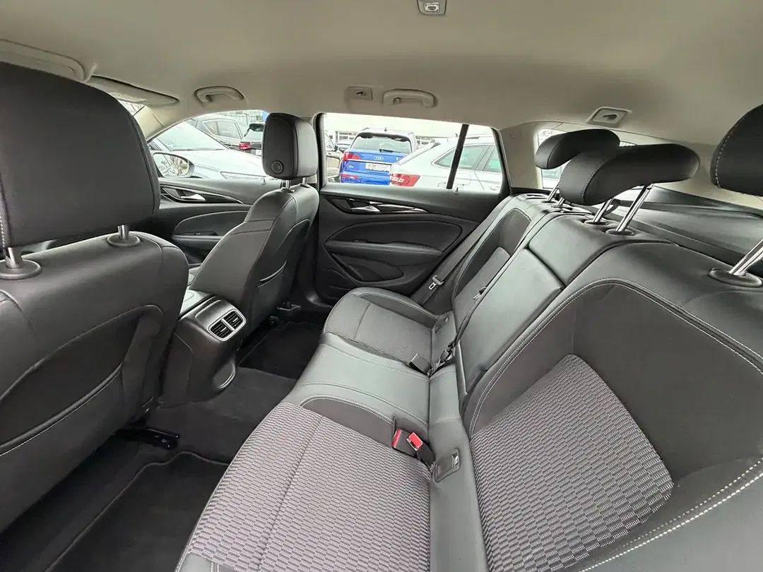 Opel Insignia 1.6 Innovation - foto 7