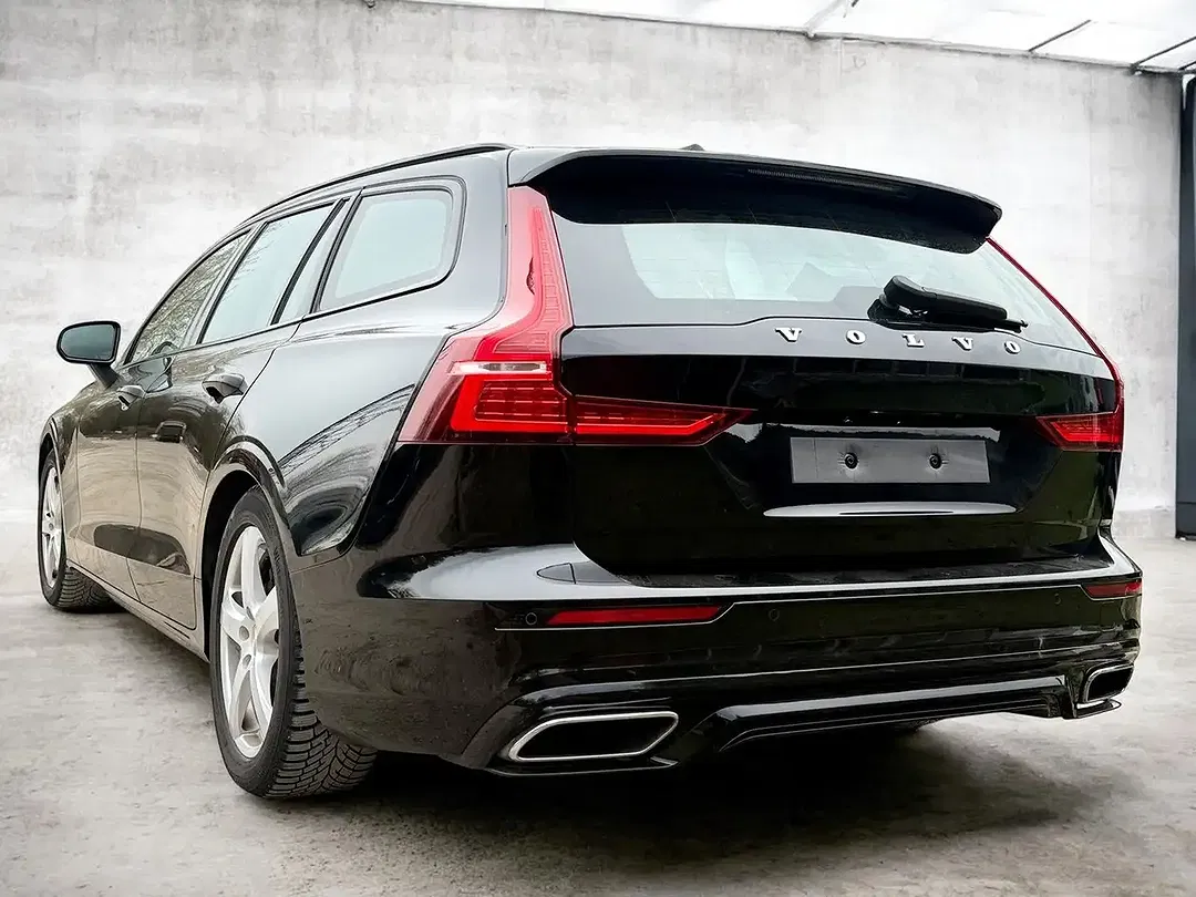 Volvo V60 R-Design - Thumbnail 4