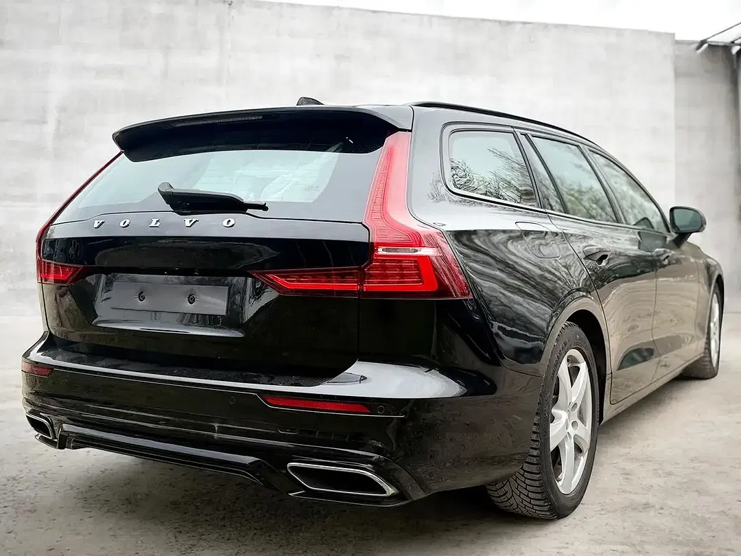 Volvo V60 R-Design - Thumbnail 6