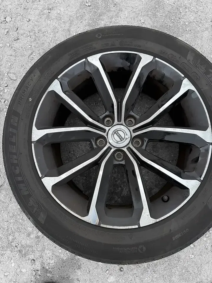 Volvo V60 R-Design - Thumbnail 7