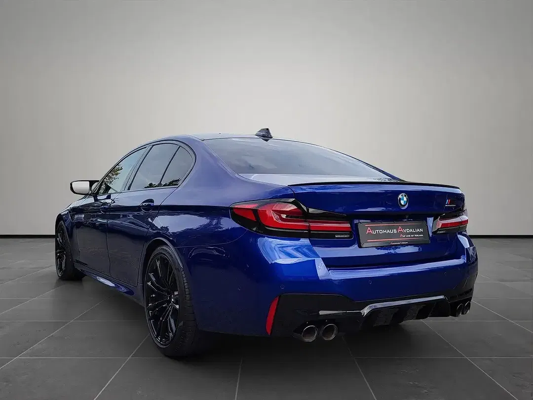 BMW M5 Competition - Thumbnail 3