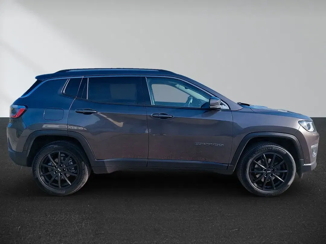 Jeep Compass 4x4 Limited - Thumbnail 3