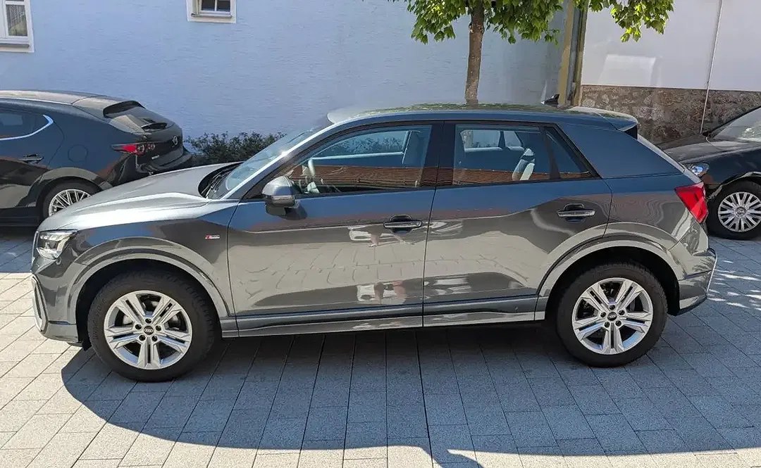 Audi Q2 35 TFSI Matrix LED S line - foto 1