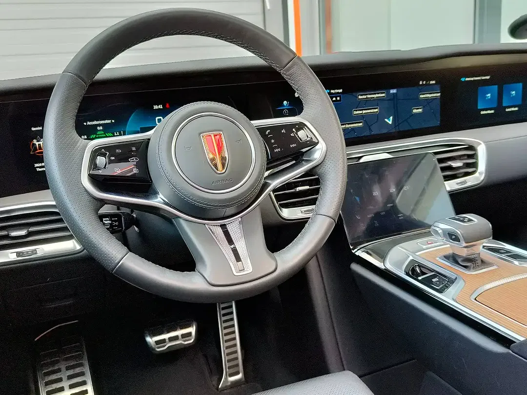 Hongqi E-HS9 - Thumbnail 11
