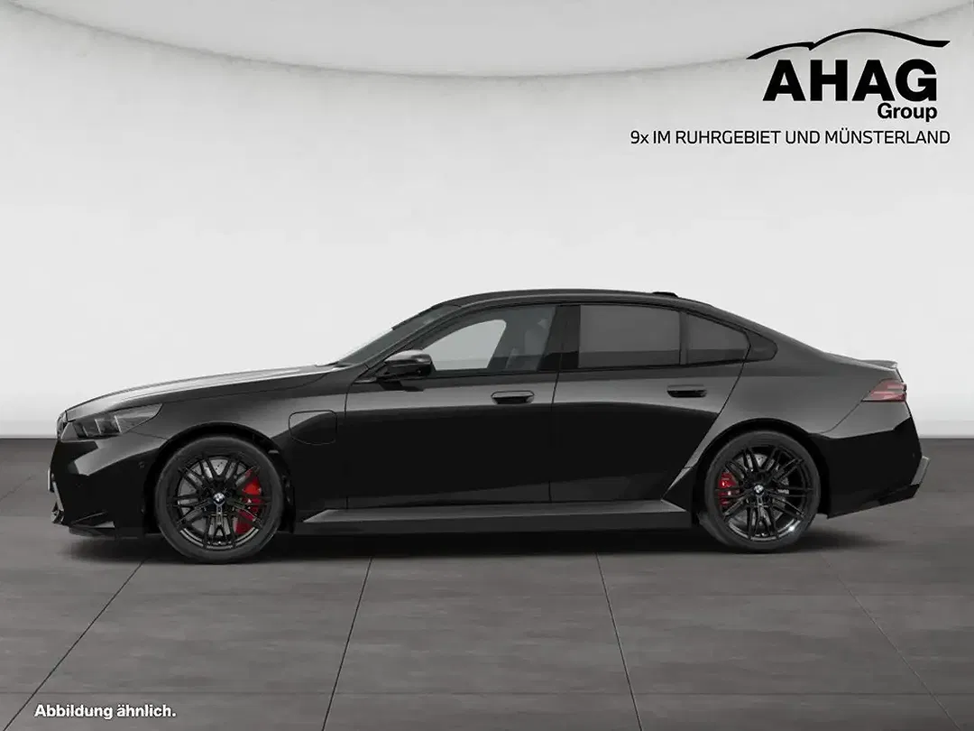 BMW M5 - Thumbnail 5