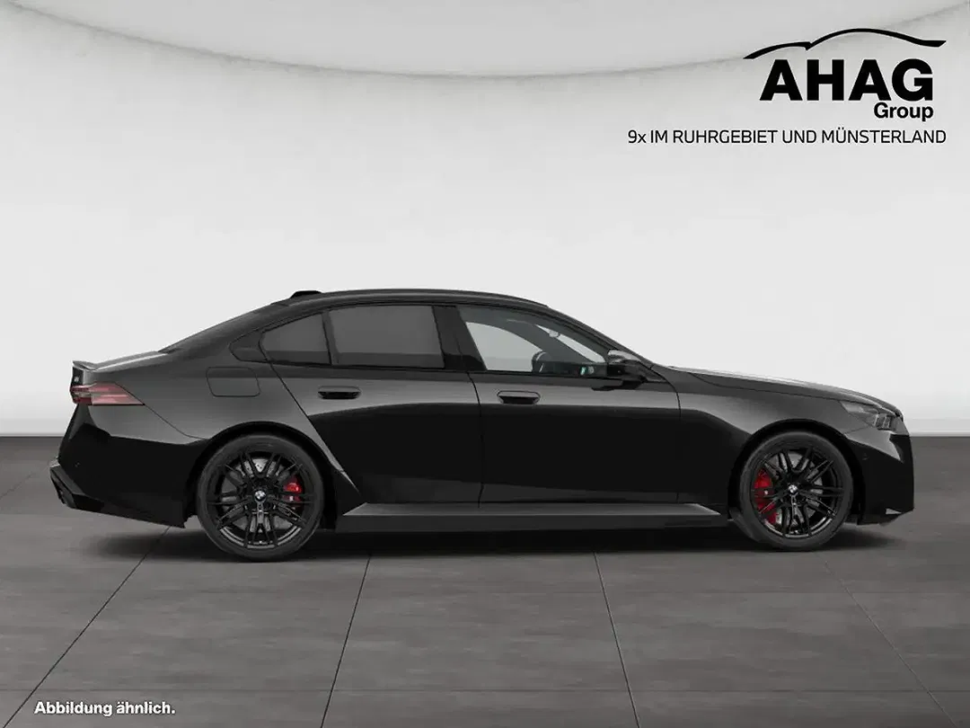 BMW M5 - Thumbnail 8