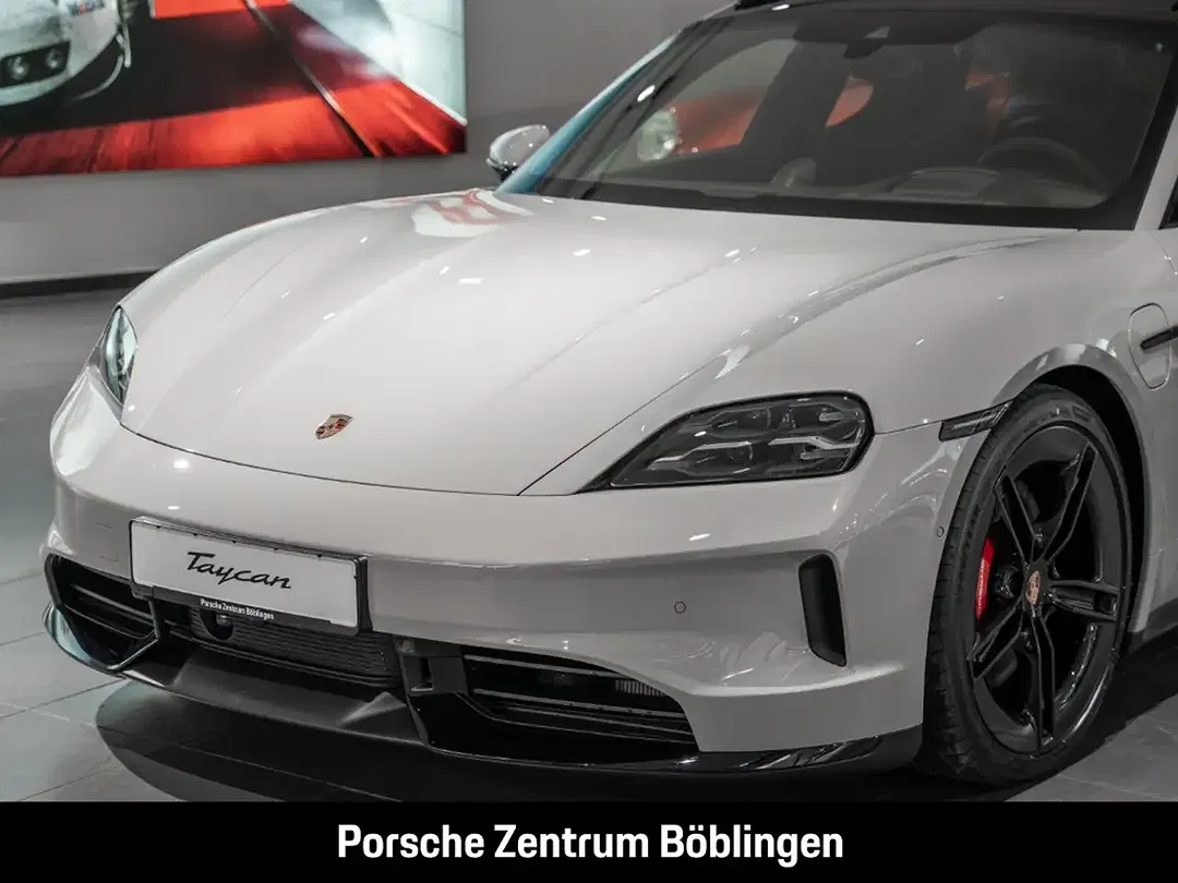 Porsche Taycan GTS Sport Turismo - Thumbnail 7