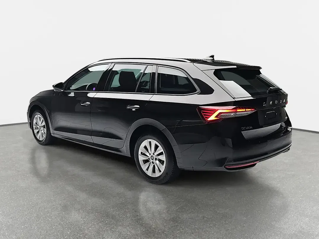 Skoda Octavia 1.5 TSI DSG Combi 130 Years - Thumbnail 4