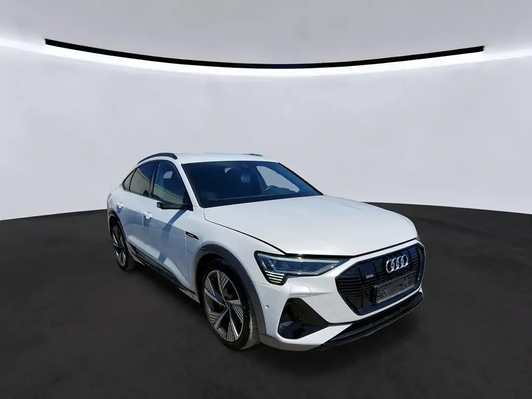 Audi e-tron 55 Sportback S line - Thumbnail 4