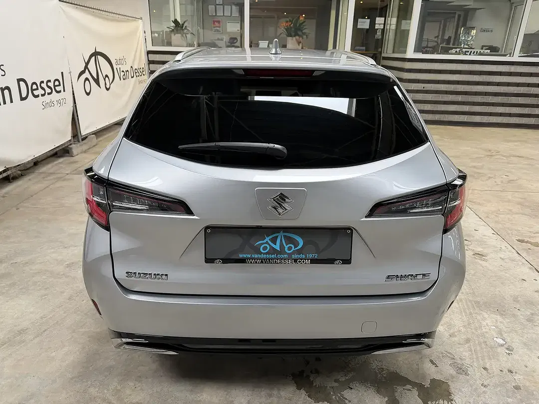 Suzuki Swace Hybrid 1.8 CVT - Thumbnail 4