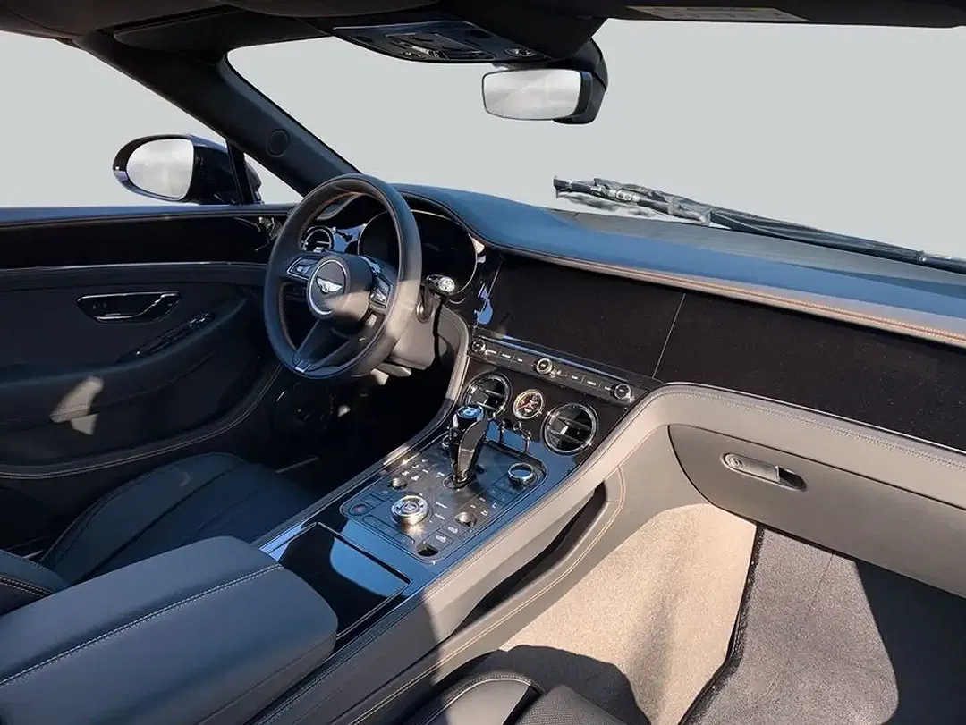 Bentley Continental GTC 4.0 V8 Hybrid Black Edition - Thumbnail 3