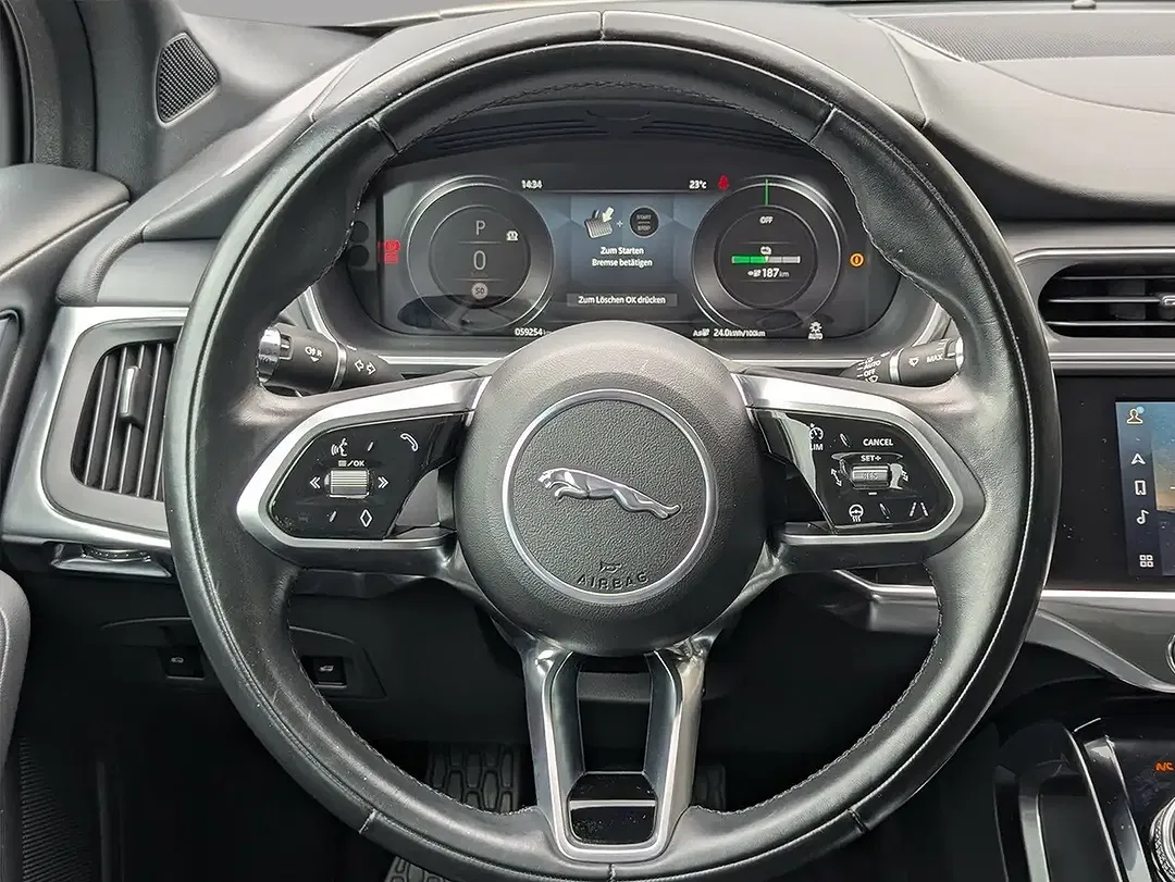 Jaguar I-Pace EV400 S Black - Thumbnail 11