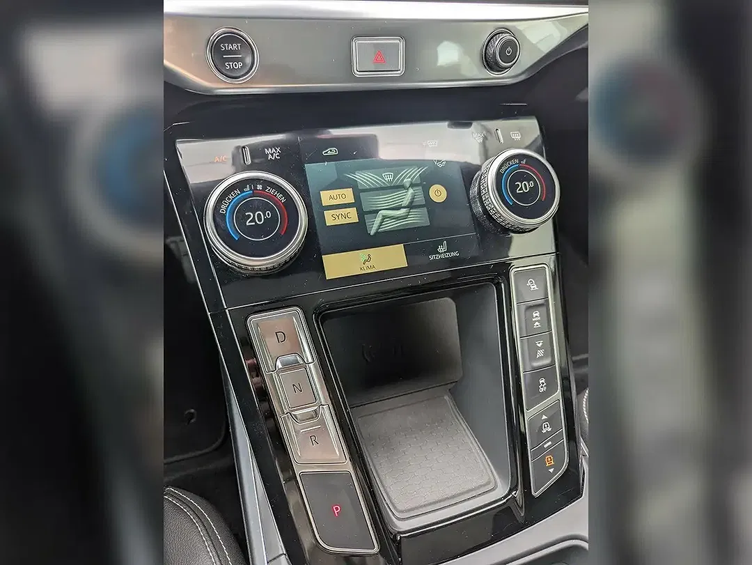 Jaguar I-Pace EV400 S Black - Thumbnail 14