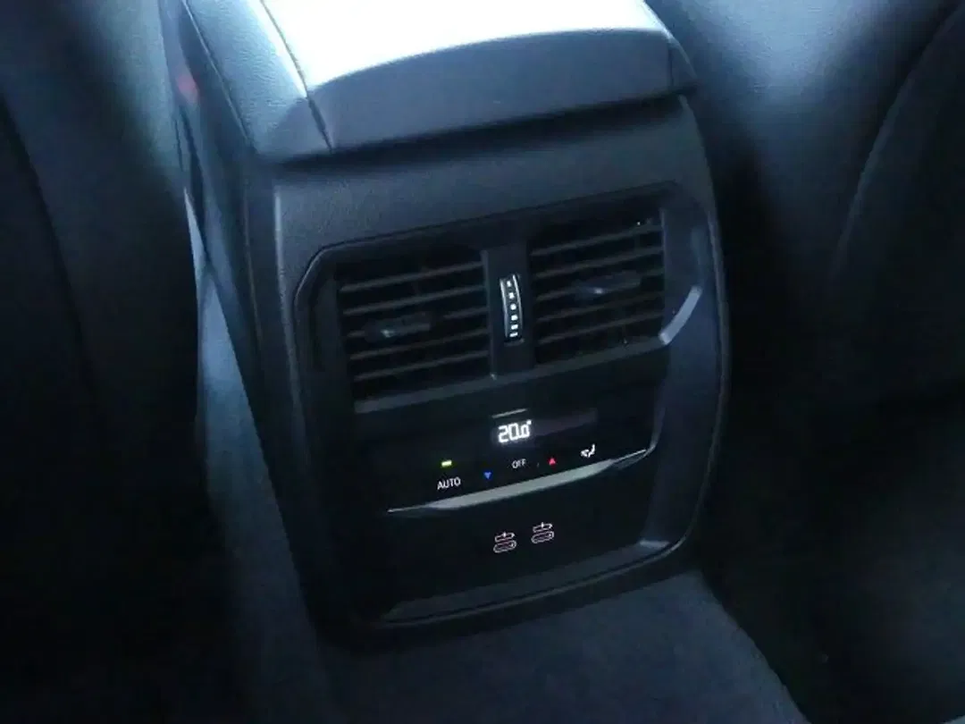 BMW 320 Touring M Sport - Thumbnail 14