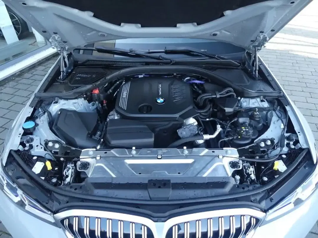 BMW 320 Touring M Sport - Thumbnail 6