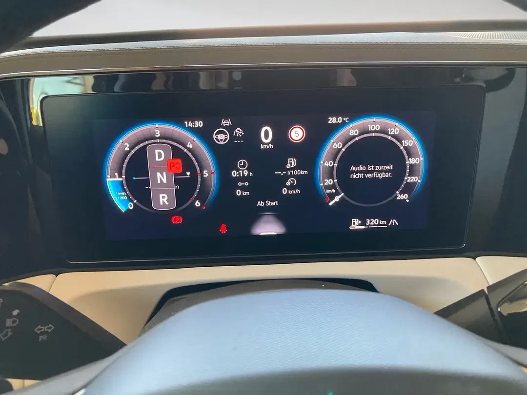 Volkswagen Tiguan 2.0 TDI DSG Elegance - Thumbnail 12