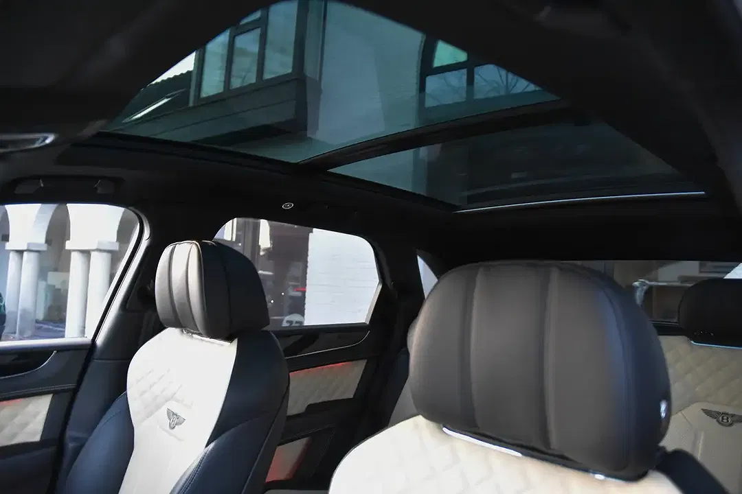 Bentley Bentayga 4.0 V8 S Mulliner - foto 8