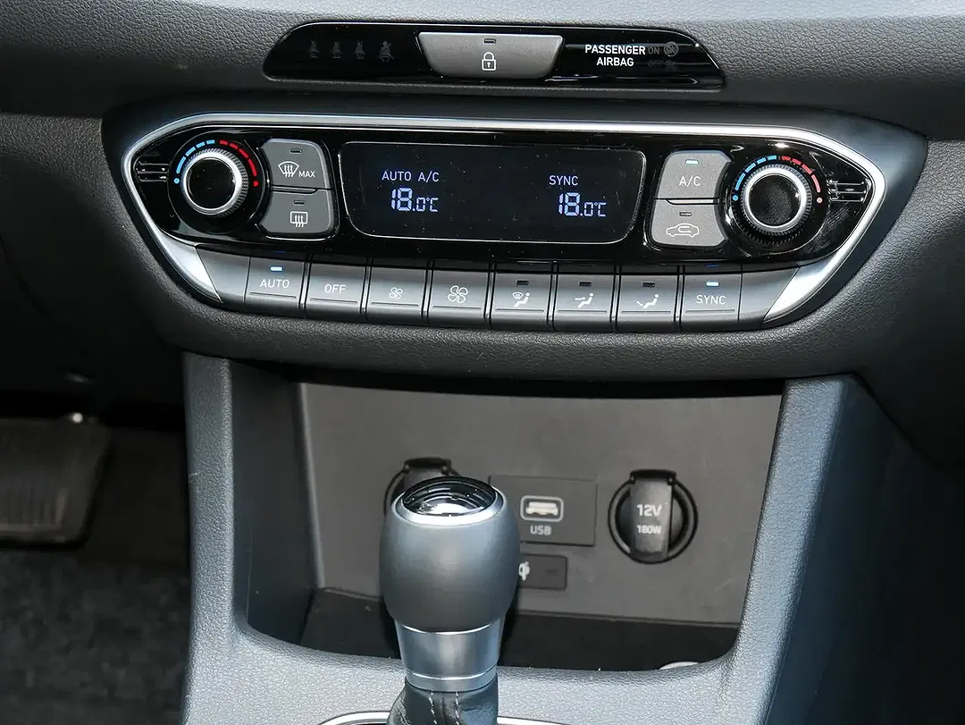 Hyundai i30 1.0 T-GDI DCT Edition 30+ - Thumbnail 10