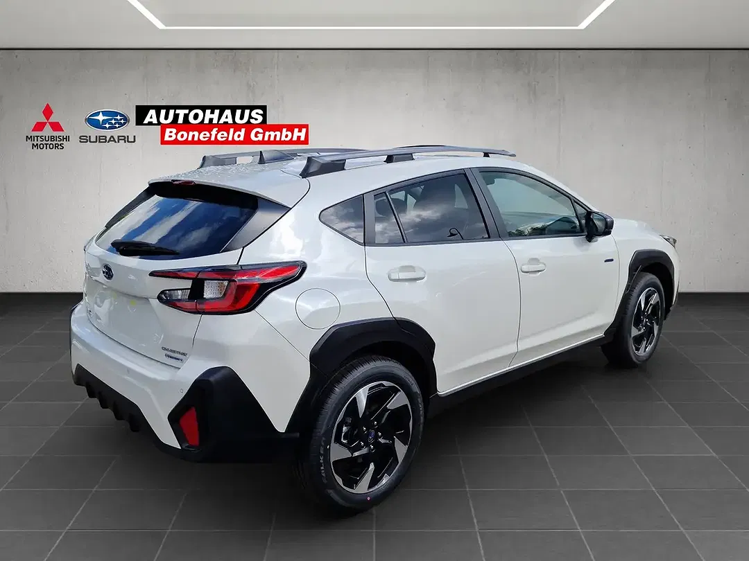 Subaru Crosstrek Active - Thumbnail 3