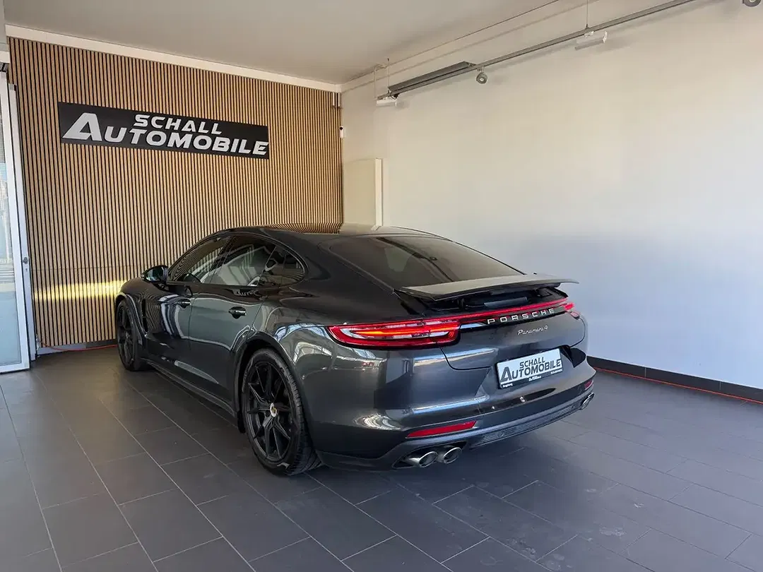 Porsche Panamera 4 Edition - Thumbnail 6