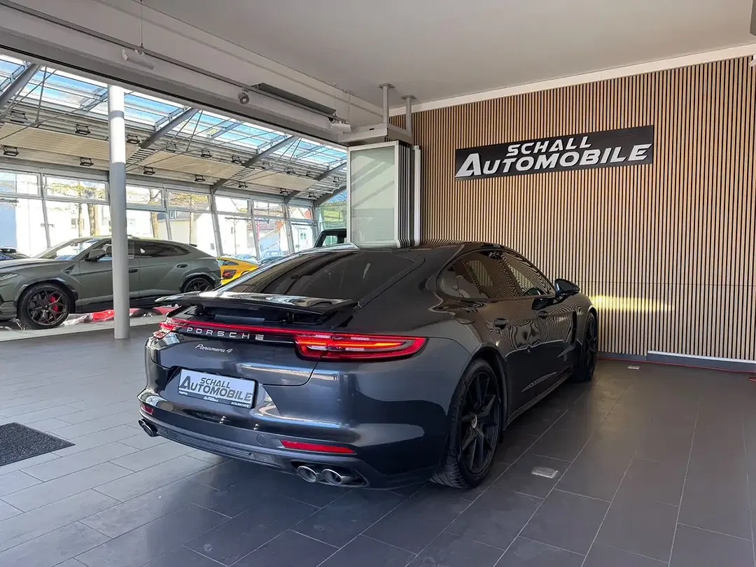 Porsche Panamera 4 Edition - Thumbnail 8