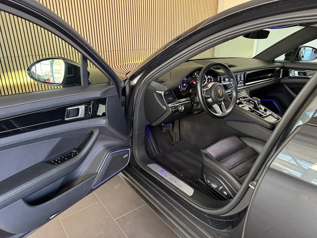 Porsche Panamera 4 Edition - Thumbnail 9