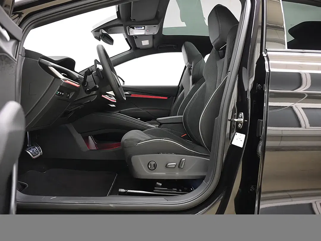Skoda Enyaq 60 Coupé Sportline - Thumbnail 13