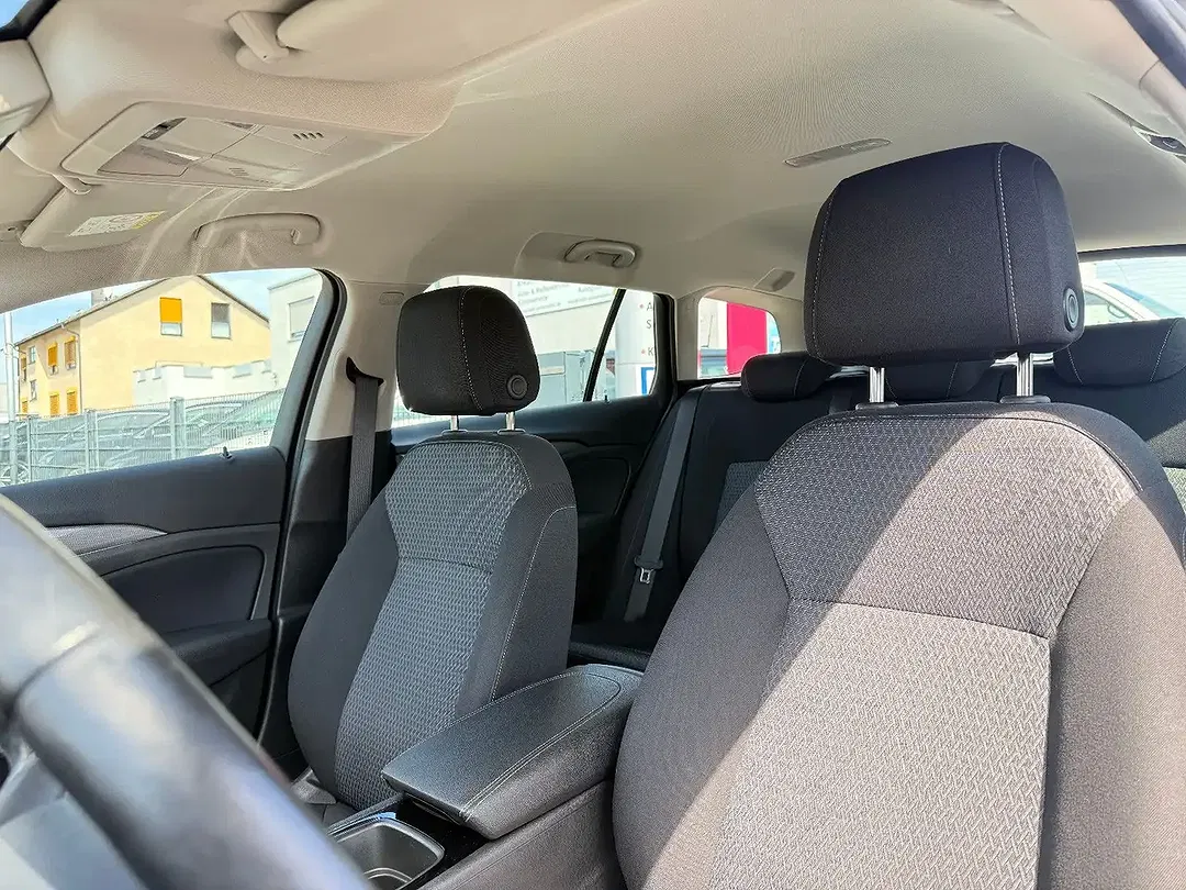 Opel Insignia - Thumbnail 13