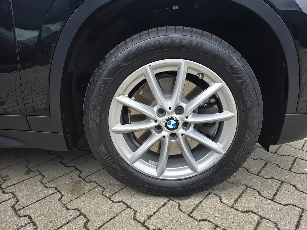 BMW X1 xDrive Advantage - Thumbnail 12