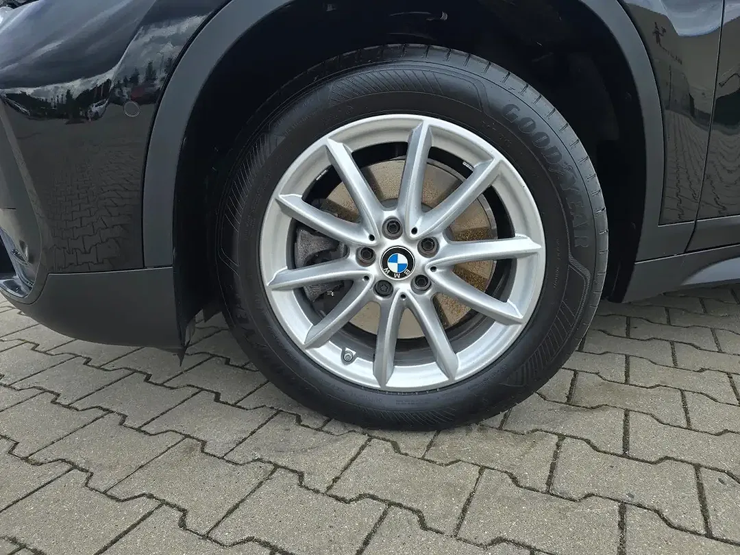 BMW X1 xDrive Advantage - Thumbnail 3